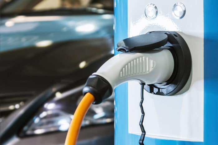 Forecasts of Electric Vehicle Penetration and its Impact on Global Oil Demand