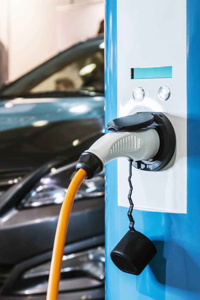 Forecasts of Electric Vehicle Penetration and its Impact on Global Oil Demand
