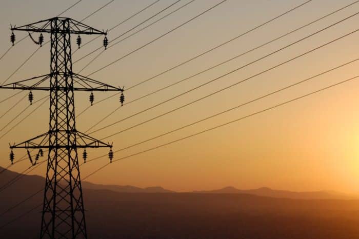 Deep decarbonisation pathways of the energy system in times of unprecedented uncertainty in the energy sector