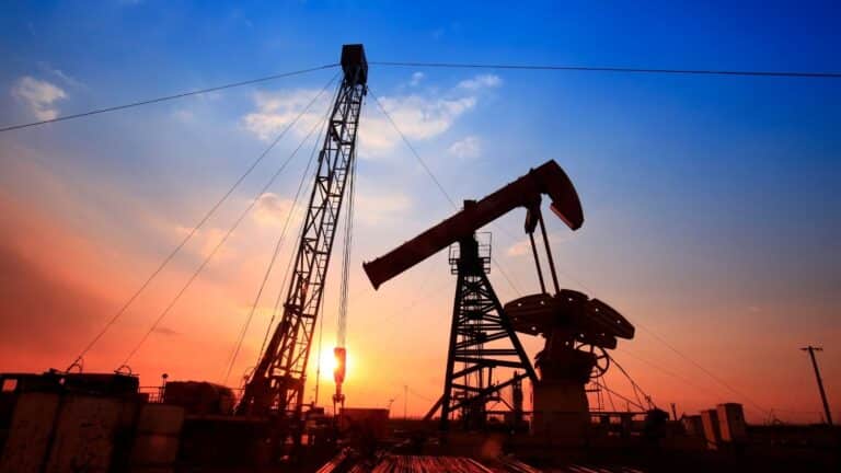 Rapid Response: Unpacking Recent Sanctions on Russian Oil